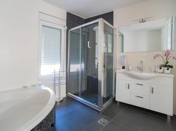 Urban Suites & Apartments Mostar Exterior foto